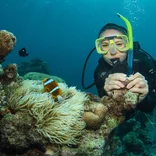 Student diving in Australia!